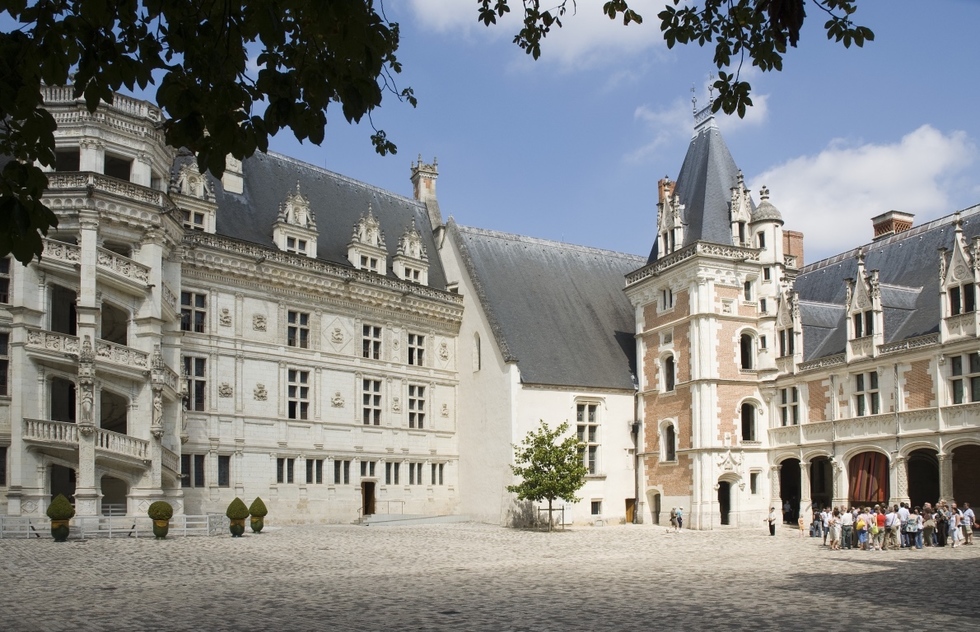 Best Castles of the Loire Valley: Château de Blois