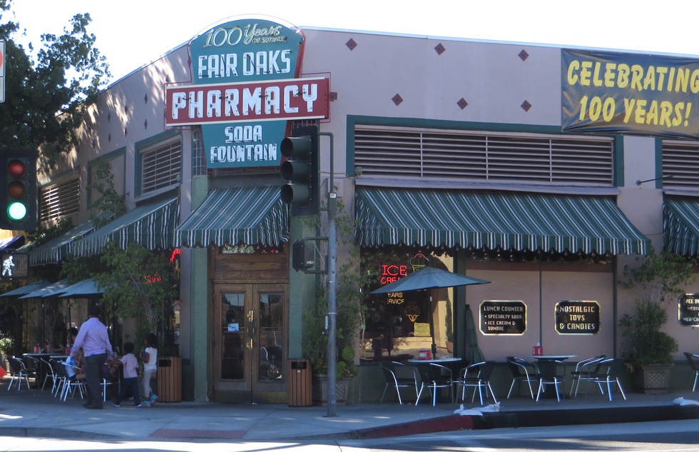 Fair Oaks Pharmacy soda fountain in South Pasadena, California