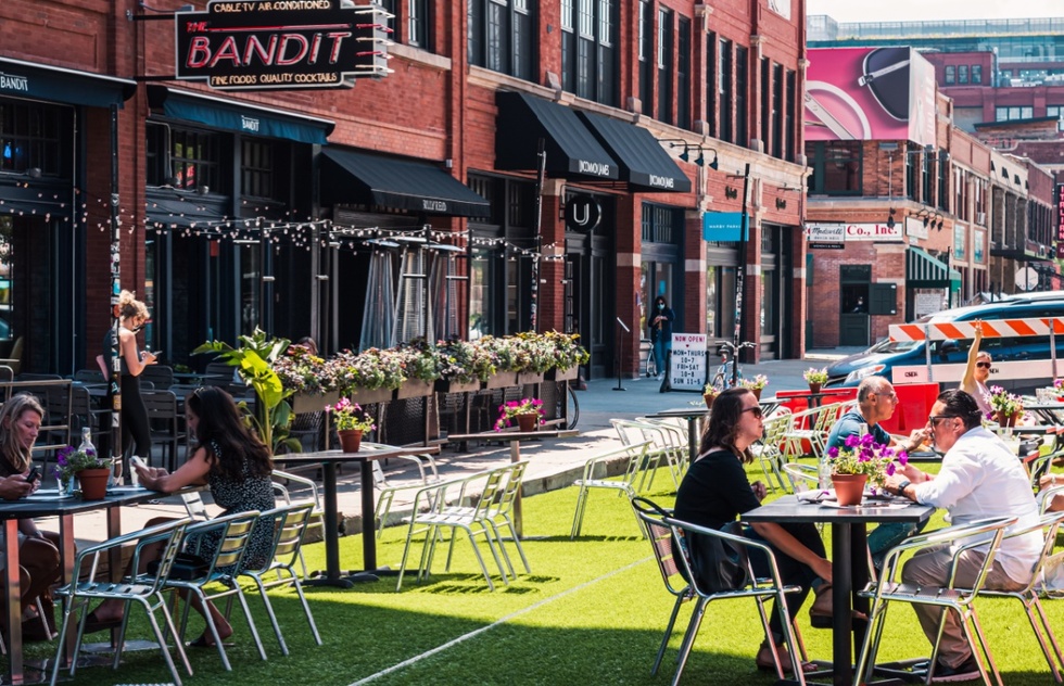 Summer in Chicago: outdoor dining in the West Loop